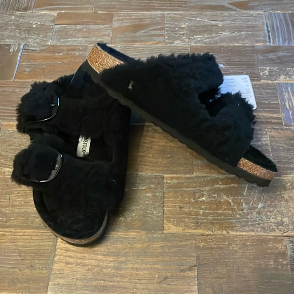 Birkenstock Arizona Genuine Shearling Sandals🖤 - Picture 2 of 12